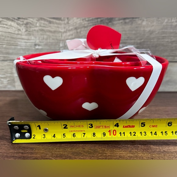 Heart Shaped Serving Ceramic Bowls Set of 3 - NEW - Picture 6 of 7
